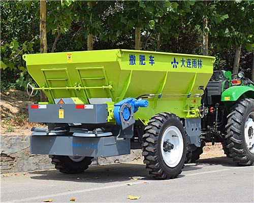 3方小型撒肥车