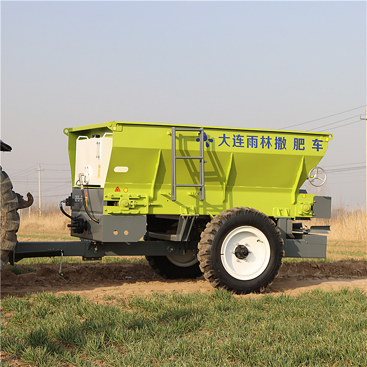 小型撒肥车