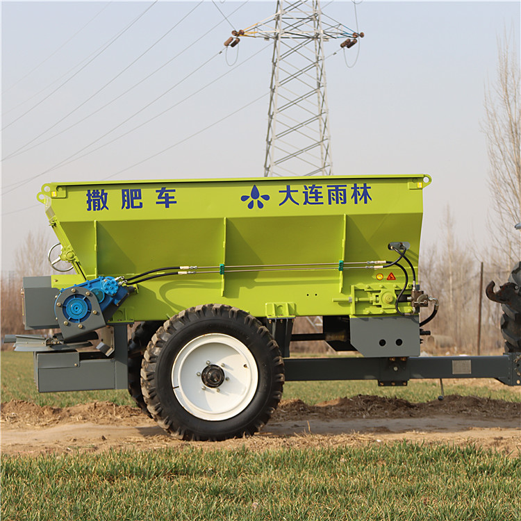 撒肥车