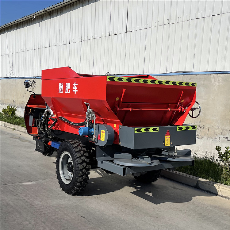 大棚撒粪车.jpg